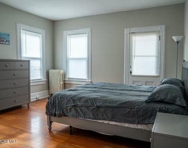 287 Westwood Avenue - Photo Thumbnail 7