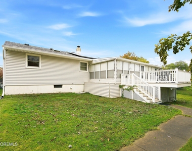 1055 Dove Street - Photo Thumbnail 20
