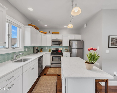 46 Barberie Avenue - Photo Thumbnail 12