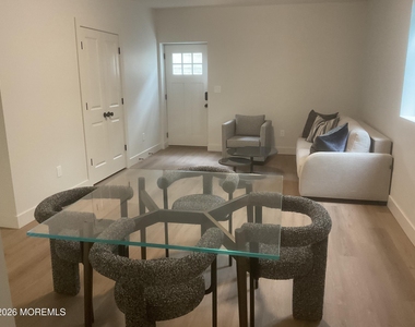 1376 Alvarado Avenue - Photo Thumbnail 15