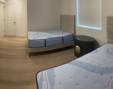 1376 Alvarado Avenue - Photo Thumbnail 1