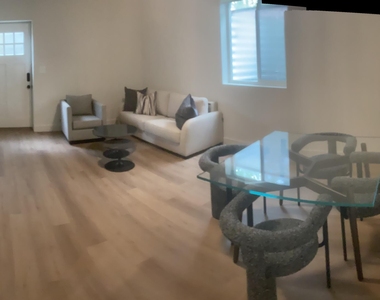 1376 Alvarado Avenue - Photo Thumbnail 9