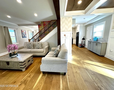 1308 Bridge Street - Photo Thumbnail 3