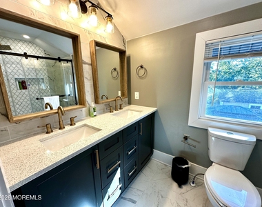 1308 Bridge Street - Photo Thumbnail 11