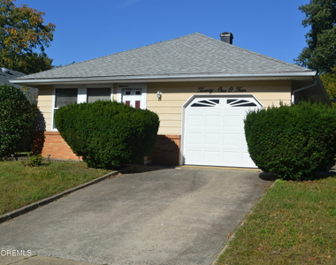 2104 Mount Hope Lane - Photo Thumbnail 1