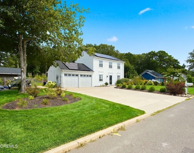 1072 W Bay Avenue - Photo Thumbnail 6