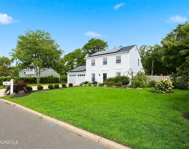 1072 W Bay Avenue - Photo Thumbnail 7