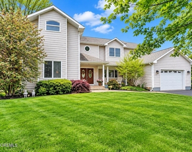 75 Poplar Avenue - Photo Thumbnail 7