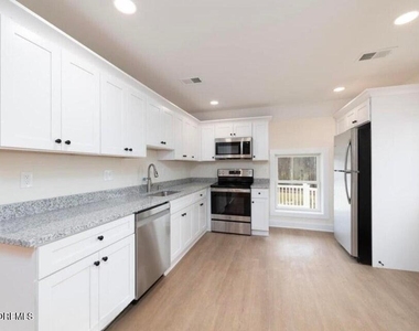 431 Cooper Road - Photo Thumbnail 3