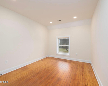 431 Cooper Road - Photo Thumbnail 6