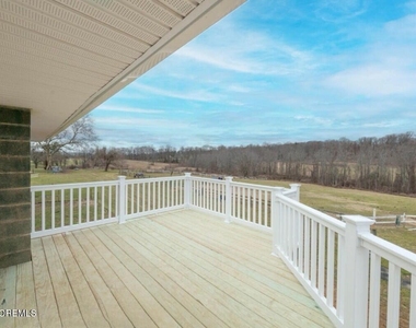 431 Cooper Road - Photo Thumbnail 13