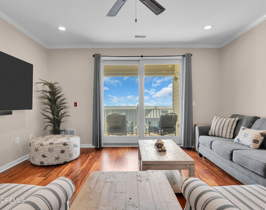 11 Cooper Avenue - Photo Thumbnail 6
