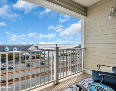 11 Cooper Avenue - Photo Thumbnail 5