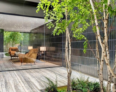 East 66th Street - Photo Thumbnail 6