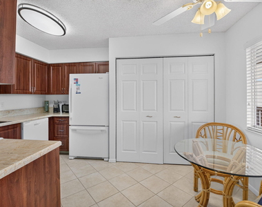6936 Huntington Lane - Photo Thumbnail 6