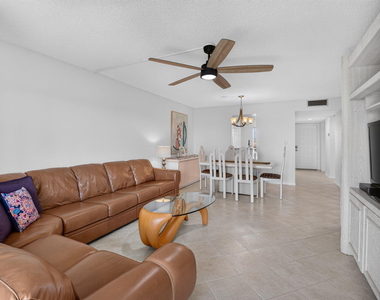 6936 Huntington Lane - Photo Thumbnail 3