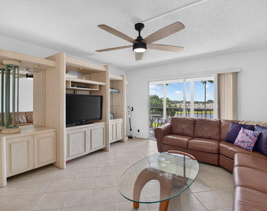 6936 Huntington Lane - Photo Thumbnail 2