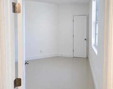 19380 Collins Avenue - Photo Thumbnail 12