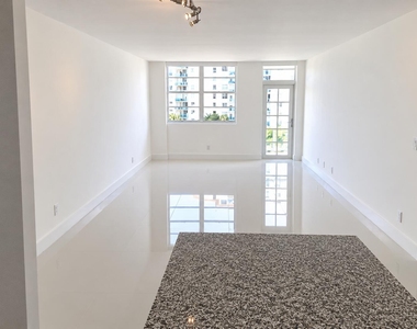 19380 Collins Avenue - Photo Thumbnail 7