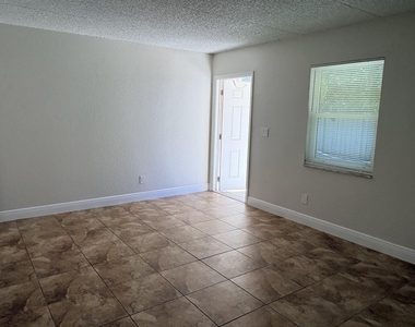 510 M Street - Photo Thumbnail 15