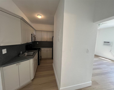 820 Euclid Avenue - Photo Thumbnail 12
