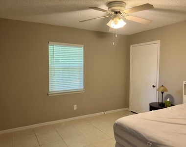 3033 Sw Collings Drive - Photo Thumbnail 14