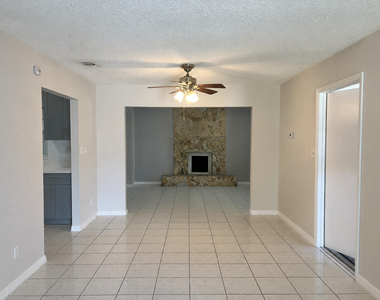 3033 Sw Collings Drive - Photo Thumbnail 4