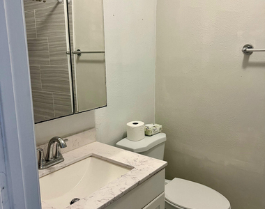 3033 Sw Collings Drive - Photo Thumbnail 16