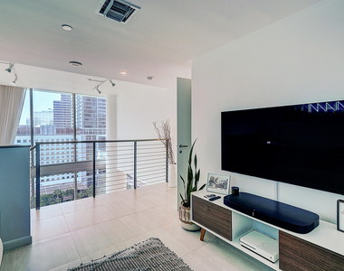 200 Biscayne Blvd Way - Photo Thumbnail 15