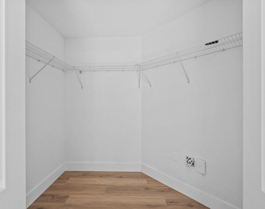 11031 Legacy Boulevard - Photo Thumbnail 11