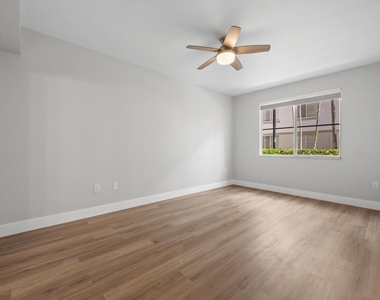 11031 Legacy Boulevard - Photo Thumbnail 14