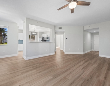 11031 Legacy Boulevard - Photo Thumbnail 5