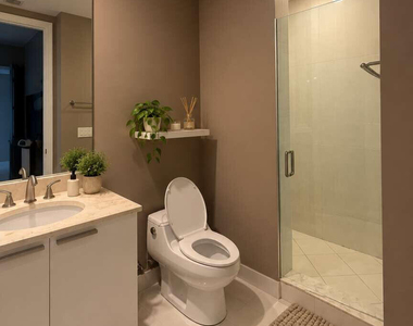 14951 Royal Oaks Lane - Photo Thumbnail 7