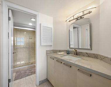 5200 N Ocean Drive - Photo Thumbnail 18
