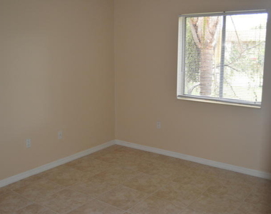 6100 Forest Hill Boulevard - Photo Thumbnail 22
