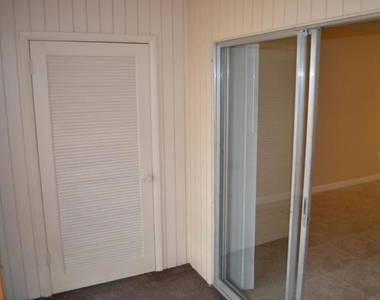 6100 Forest Hill Boulevard - Photo Thumbnail 19
