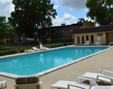 6100 Forest Hill Boulevard - Photo Thumbnail 23