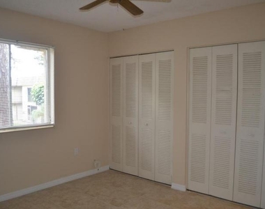 6100 Forest Hill Boulevard - Photo Thumbnail 12