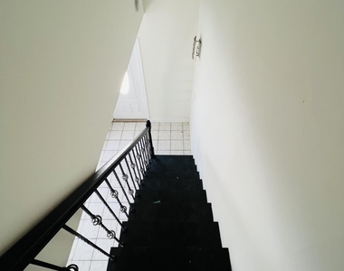 10710 Nw 7th Street - Photo Thumbnail 5