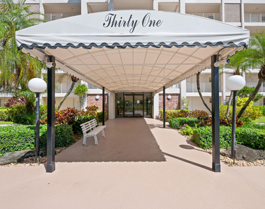2901 S Palm Aire Drive - Photo Thumbnail 1