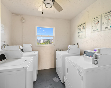 2901 S Palm Aire Drive - Photo Thumbnail 22
