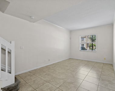 2912 Hidden Hills Road - Photo Thumbnail 7