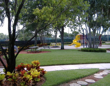 5214 52nd Way - Photo Thumbnail 28