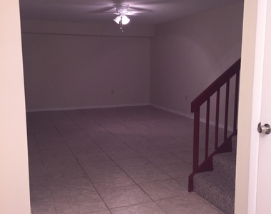 5214 52nd Way - Photo Thumbnail 6