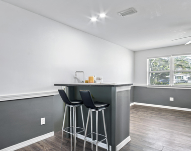101 Ne 35th Street - Photo Thumbnail 9