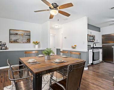 101 Ne 35th Street - Photo Thumbnail 4