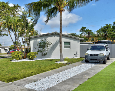 101 Ne 35th Street - Photo Thumbnail 23