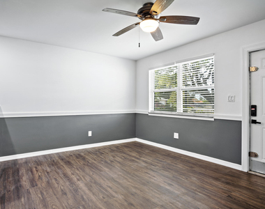 101 Ne 35th Street - Photo Thumbnail 3