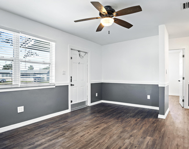 101 Ne 35th Street - Photo Thumbnail 10