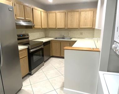 733 Se 1st Way - Photo Thumbnail 2